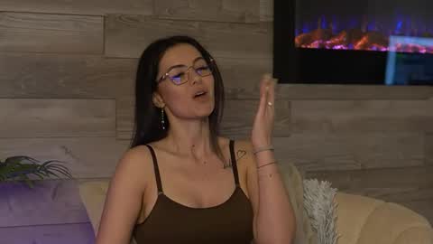 CharmingMom online show from 05/18/26, 03:24