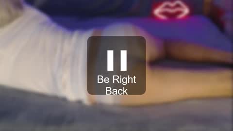 Snapshot of glan_do_line chatting on 12/23/24, 09:16 Pauline online show from 12/23/24, 09:16