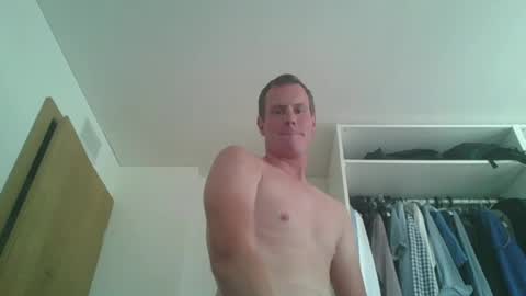 Snapshot of glen_1987 chatting on 07/14/26, 11:38 Mike 1987 online show from 07/14/26, 11:38