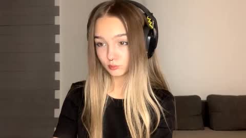 Snapshot of glennbloebaum chatting on 11/07/25, 11:10 Catalina online show from 11/07/25, 11:10