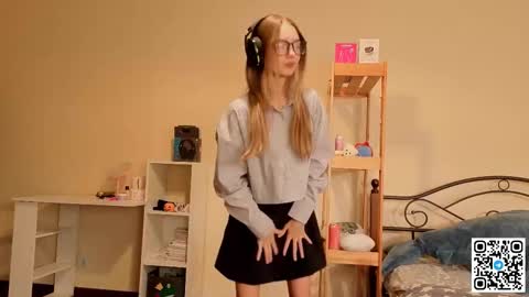 Catalina online show from 12/03/25, 11:08