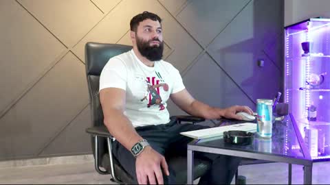 Matthew .. for short call me Matt online show from 12/09/24, 12:40