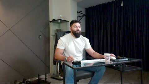 Matthew .. for short call me Matt online show from 12/20/24, 03:47