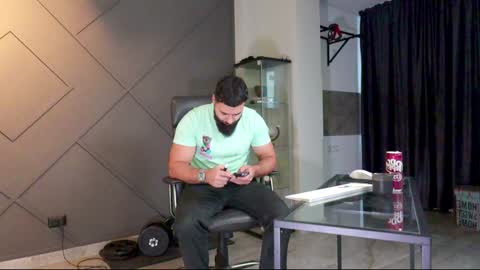 Matthew .. for short call me Matt online show from 01/16/25, 06:03