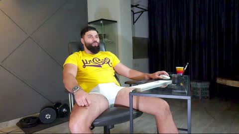 Matthew .. for short call me Matt online show from 01/20/25, 04:32