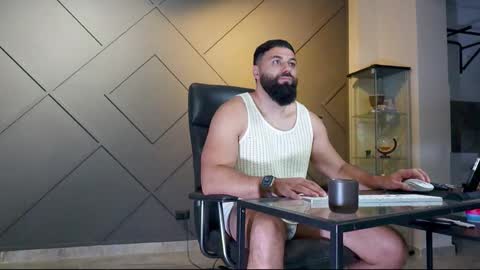 Matthew .. for short call me Matt online show from 02/16/25, 03:38