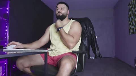 Snapshot of glennmasters chatting on 01/15/26, 07:06 Matthew .. for short call me Matt online show from 01/15/26, 07:06