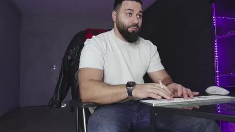 Snapshot of glennmasters chatting on 02/09/26, 03:21 Matthew .. for short call me Matt online show from 02/09/26, 03:21