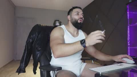 Snapshot of glennmasters chatting on 02/09/26, 07:18 Matthew .. for short call me Matt online show from 02/09/26, 07:18