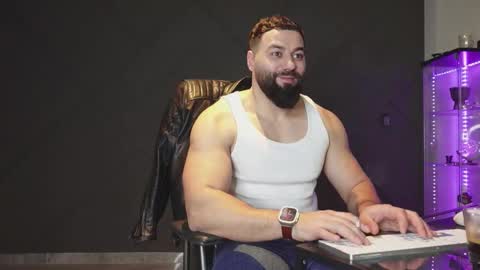 Matthew .. for short call me Matt online show from 03/08/26, 01:25