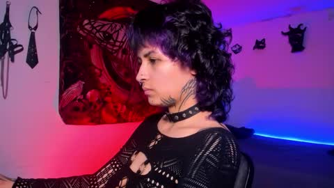 Snapshot of glitch_doll chatting on 03/10/26, 10:15 NYX online show from 03/10/26, 10:15