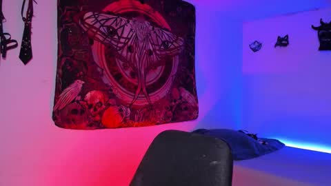 Snapshot of glitch_doll chatting on 03/20/26, 09:19 NYX online show from 03/20/26, 09:19