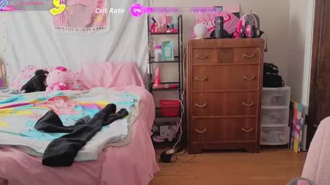 Glitch online show from 11/28/25, 06:54