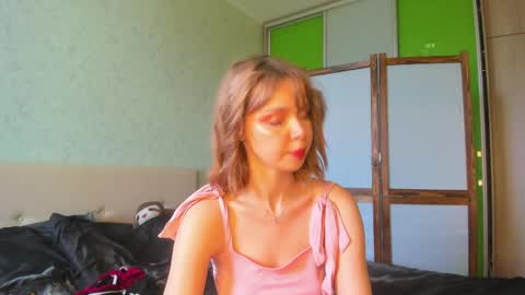 Snapshot of glitchy_doll chatting on 05/15/26, 05:36 Sara online show from 05/15/26, 05:36