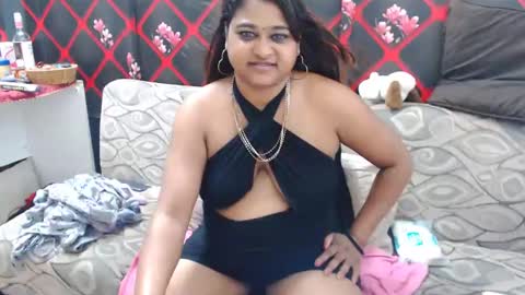 glitter candy online show from 02/21/25, 11:54