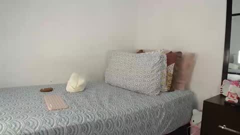 suzy online show from 04/12/26, 02:16