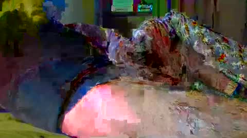 Snapshot of glls chatting on 12/18/24, 05:10 guybuzz online show from 12/18/24, 05:10