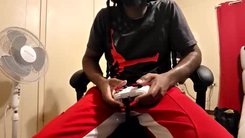 Snapshot of glomightyj chatting on 01/19/26, 06:17 glomightyj online show from 01/19/26, 06:17