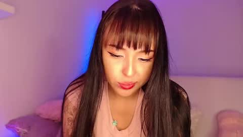 Snapshot of gloomydoll chatting on 12/18/24, 07:19 Mimi online show from 12/18/24, 07:19