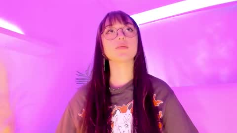 Snapshot of gloomydoll chatting on 09/30/25, 06:57 Mimi online show from 09/30/25, 06:57