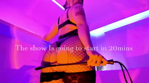 Mimi online show from 04/24/26, 05:15