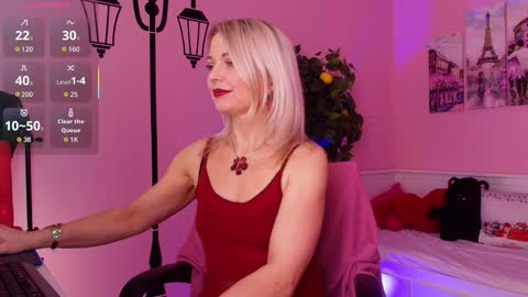 Snapshot of gloria_lovely chatting on 03/10/26, 10:53 Gloria online show from 03/10/26, 10:53