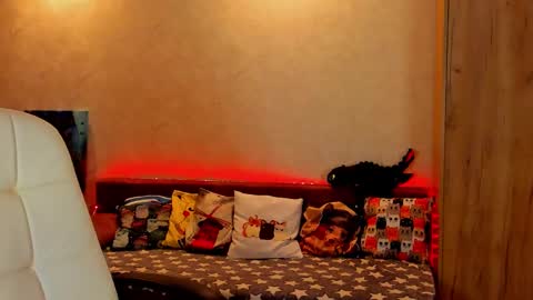 Gloria Wood online show from 12/16/24, 03:54