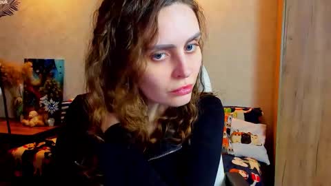 Gloria Wood online show from 12/15/25, 04:44