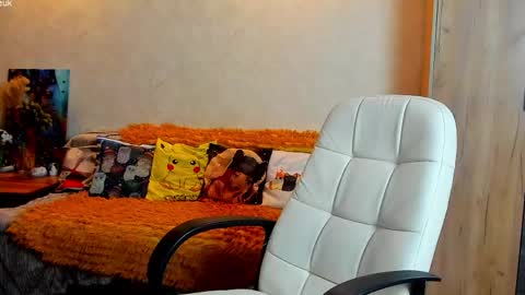 Gloria Wood online show from 05/15/26, 08:16
