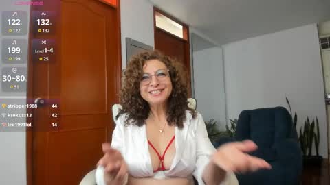 gloriacrespo online show from 01/01/25, 08:47