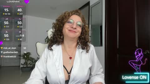 gloriacrespo online show from 02/06/25, 07:07