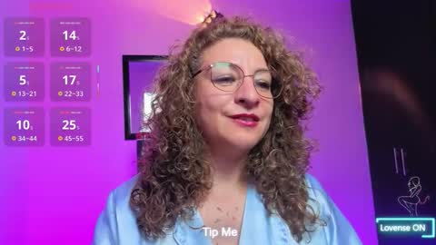 gloriacrespo online show from 10/29/25, 10:22