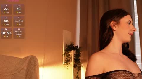 Gloria online show from 04/14/26, 05:24