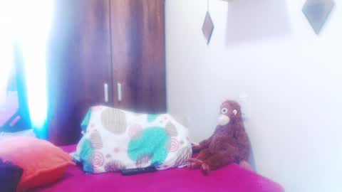 gloriawhitte7 online show from 02/20/25, 04:03