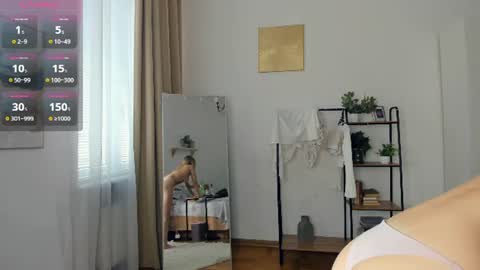 Snapshot of glossybabe_ chatting on 06/29/26, 10:15 Cherry online show from 06/29/26, 10:15