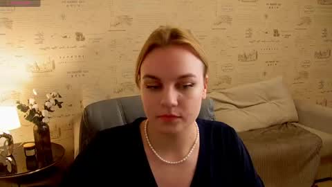 Snapshot of glow_margo chatting on 05/10/26, 01:22 Margo online show from 05/10/26, 01:22