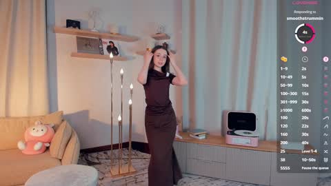 Snapshot of glowhub_ chatting on 03/08/26, 08:34 Ann Eliz and Gigi online show from 03/08/26, 08:34