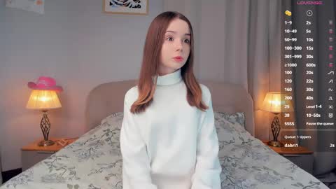 Snapshot of glowhub_ chatting on 03/22/26, 07:28 Ann Eliz and Gigi online show from 03/22/26, 07:28