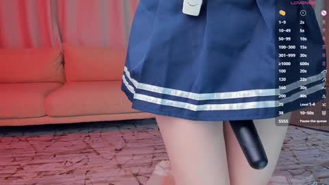 Snapshot of glowhub_ chatting on 03/25/26, 07:53 Ann Eliz and Gigi online show from 03/25/26, 07:53