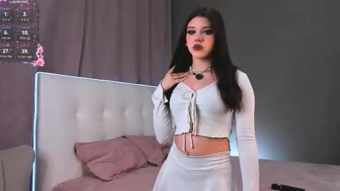 Snapshot of glowia chatting on 03/04/26, 01:22 Sara online show from 03/04/26, 01:22