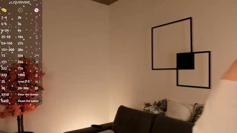 Snapshot of glowia chatting on 03/27/26, 03:12 Sara online show from 03/27/26, 03:12