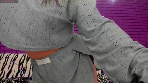 Mia online show from 11/02/25, 08:22