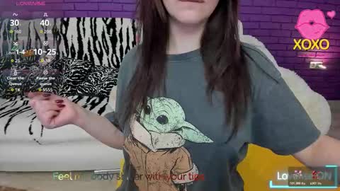 Snapshot of glowmimi chatting on 03/14/26, 05:18 Mia online show from 03/14/26, 05:18