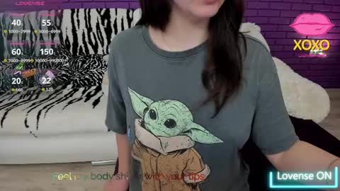 Snapshot of glowmimi chatting on 04/02/26, 04:15 Mia online show from 04/02/26, 04:15