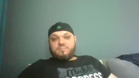 Snapshot of glusgan chatting on 02/21/25, 10:39 Your boy online show from 02/21/25, 10:39