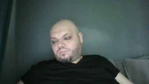 Snapshot of glusgan chatting on 10/20/25, 08:04 Your boy online show from 10/20/25, 08:04