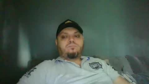 Snapshot of glusgan chatting on 10/21/25, 07:42 Your boy online show from 10/21/25, 07:42