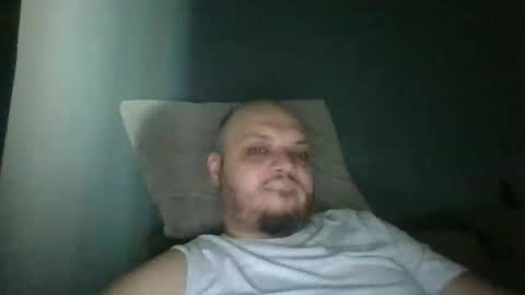 Snapshot of glusgan chatting on 10/25/25, 01:40 Your boy online show from 10/25/25, 01:40