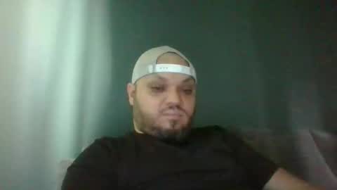 Snapshot of glusgan chatting on 11/17/25, 09:59 Your boy online show from 11/17/25, 09:59