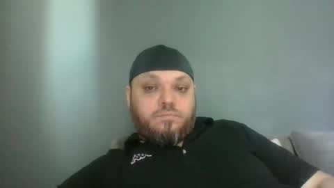 Snapshot of glusgan chatting on 03/10/26, 08:41 Your boy online show from 03/10/26, 08:41